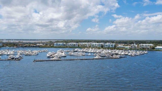 275 NW Flagler Avenue 205, Stuart, FL 34994