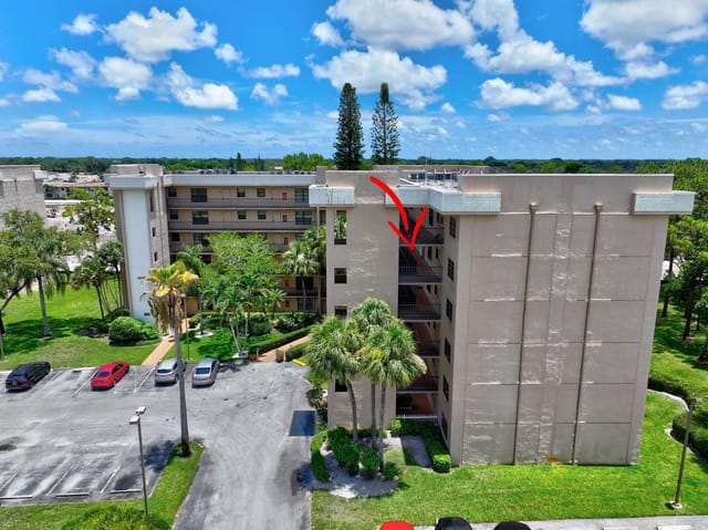 4700 W Lucerne Lakes Boulevard W 507, Lake Worth, FL 33467