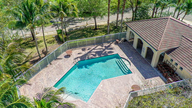 58 SE Palermo Court 202, Stuart, FL 34994