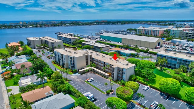 890 N Federal Highway 206, Lantana, FL 33462