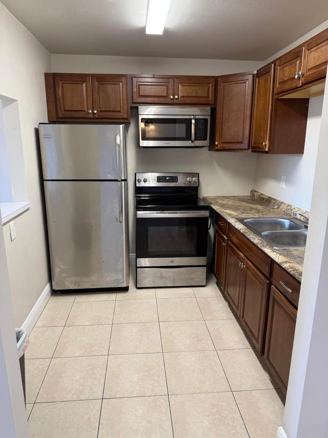 700 Village Green Court 320, Palm Springs, FL 33461