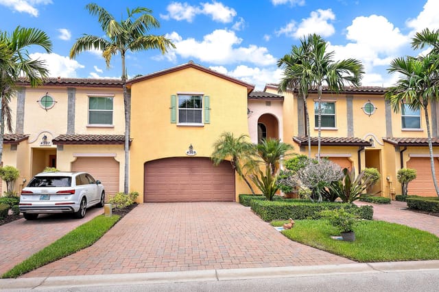 4509 Mediterranean Circle, Palm Beach Gardens, FL 33418