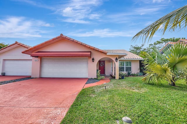 4002 SE Fairway W, Stuart, FL 34997