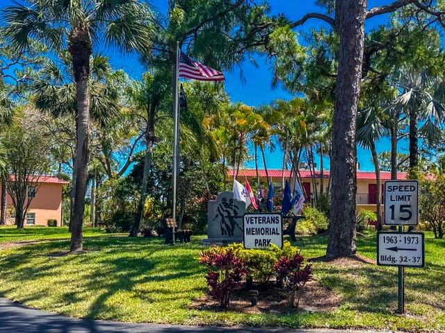 1917 SW Palm City Rd APT 9I-print-003-01