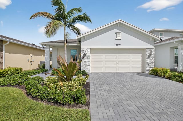 5697 Graceful Way, Delray Beach, FL 33484