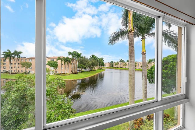 12560 Majesty Circle 303, Boynton Beach, FL 33437