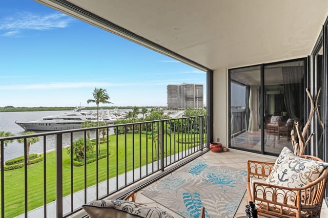 124 Lakeshore Drive 5290, North Palm Beach, FL 33408