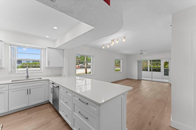 2950 SE Ocean Boulevard 109-101, Stuart, FL 34996