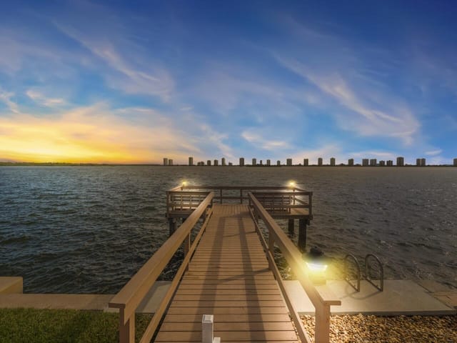101 Doolen Court 201, North Palm Beach, FL 33408