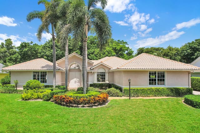 10721 Saint Andrews Road, Boynton Beach, FL 33436