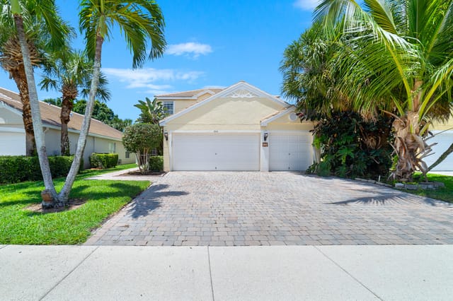 244 Kensington Way, Royal Palm Beach, FL 33414