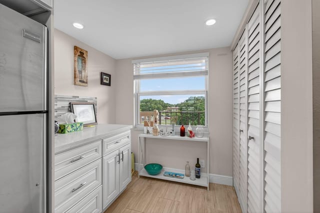 Kitchen/ Extra Cabinets