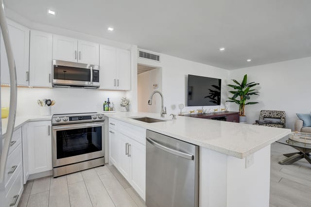 461 N Brittany J, Delray Beach, FL 33446