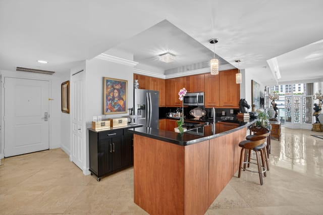 Open Kitchen