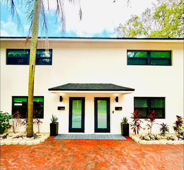 1707 SW 24th Street 1-2, Fort Lauderdale, FL 33315