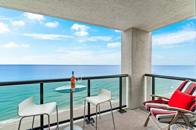 3115 S Ocean Boulevard 1104, Highland Beach, FL 33487