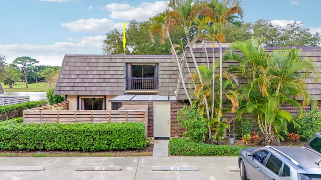 1114 11th Terrace, Palm Beach Gardens, FL 33418