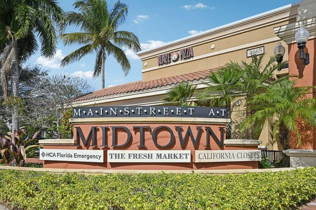 4883 Pga Boulevard 305, Palm Beach Gardens, FL 33418