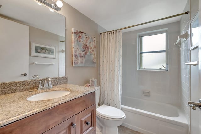 GUEST BATHROOM