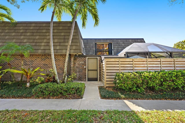 1213 12th Terrace 1213, Palm Beach Gardens, FL 33418