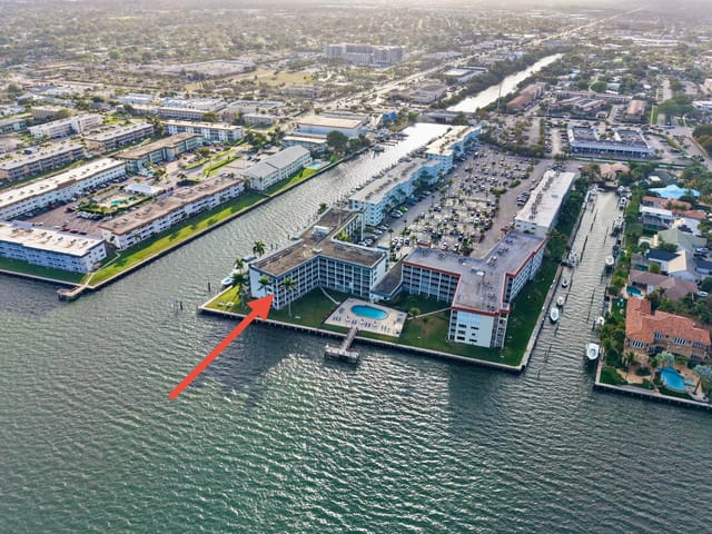 100 Paradise Harbour Boulevard 304, North Palm Beach, FL 33408
