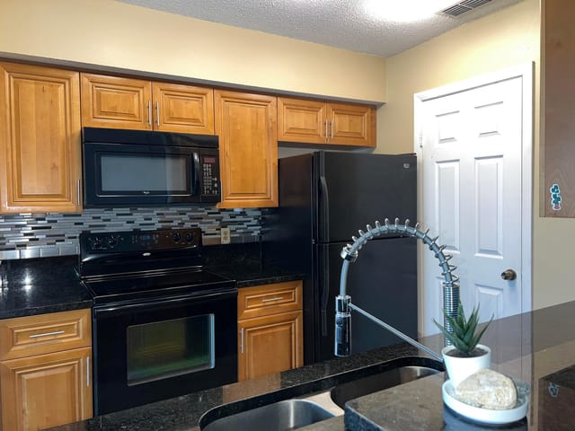 815 W Boynton Beach Boulevard 7-205, Boynton Beach, FL 33426