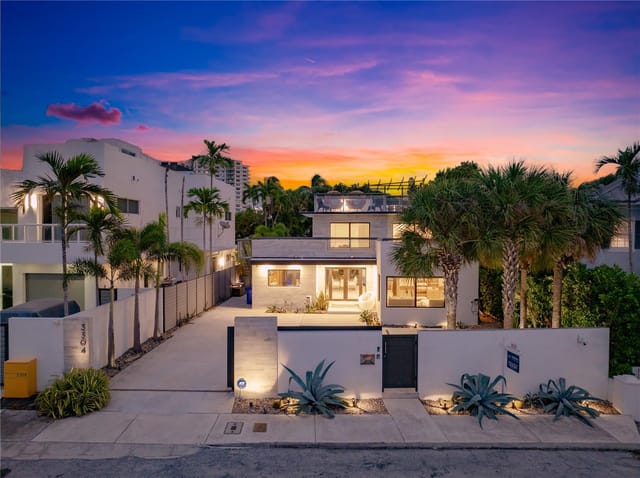 3304 NE 15th Court, Fort Lauderdale, FL 33304