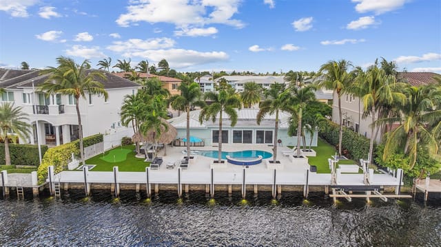 2330 NE 35th Street, Lighthouse Point, FL 33064