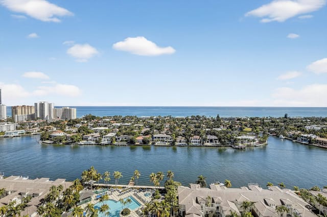 21150 Point Place 2201, Miami, FL 33180