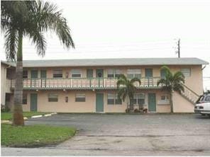 270 NE 40th Street 26, Oakland Park, FL 33334
