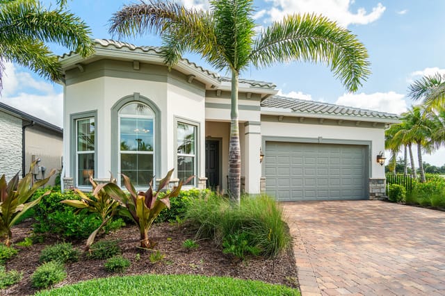 12505 Triumph Lane, Palm Beach Gardens, FL 33412