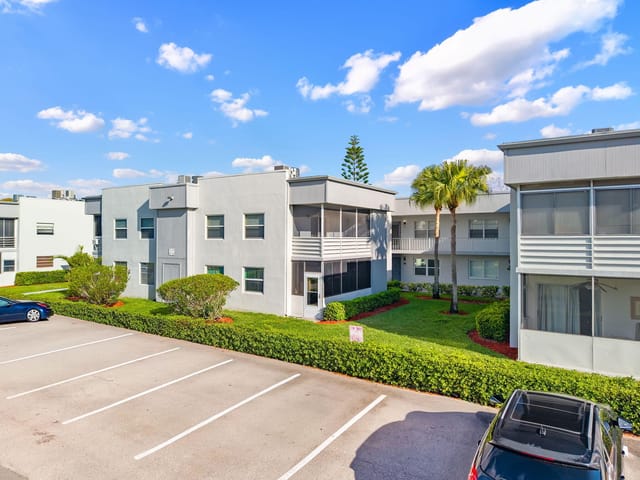 1st Floor Unit