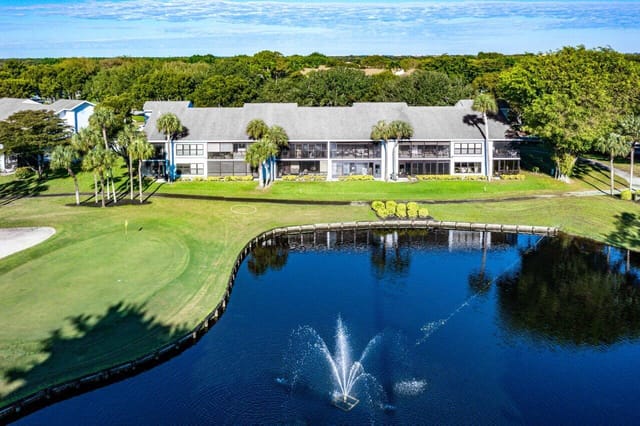 5020 Golfview Court 1415, Delray Beach, FL 33484