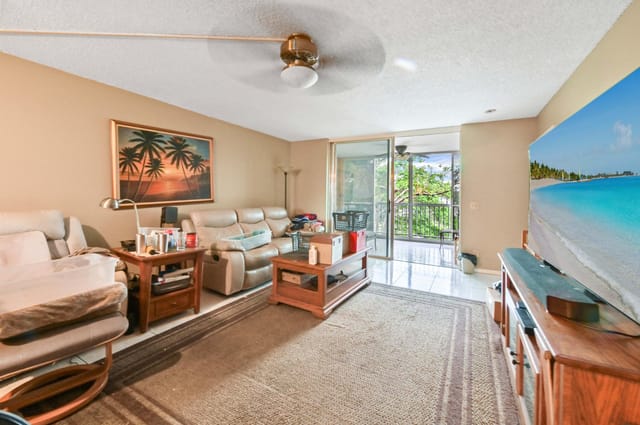 11 Living room 01