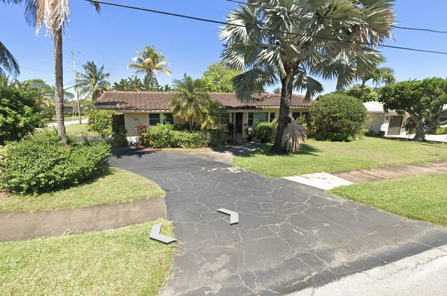 2456 Middle River Drive, Fort Lauderdale, FL 33305