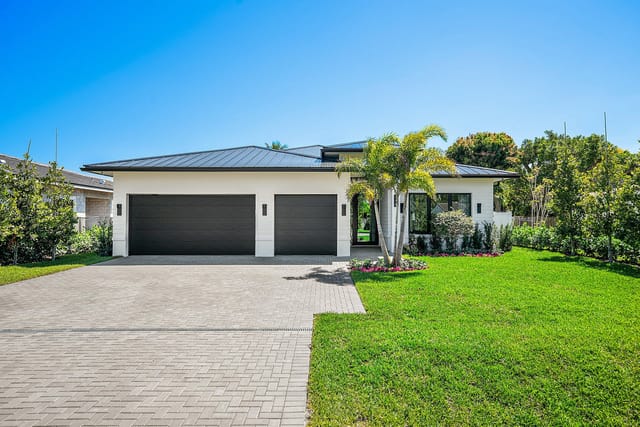 250 NE 16th Street, Delray Beach, FL 33444