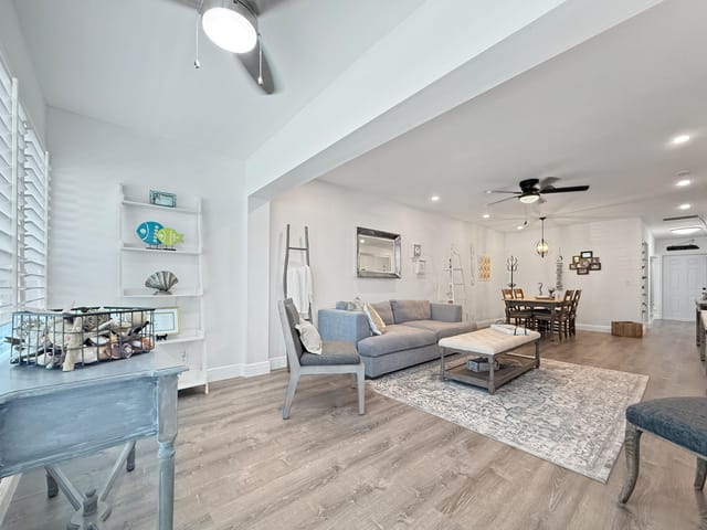 1021 Flame Vine Avenue 203, Delray Beach, FL 33445