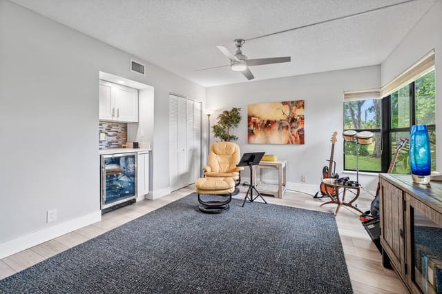 3rd Bedroom/Music Room