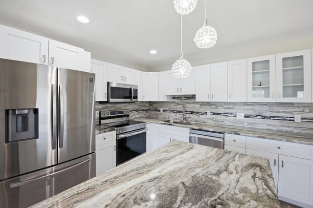 135 Waterford Way, Delray Beach, FL 33446