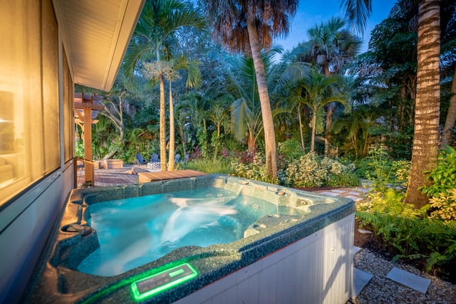 547 SW Riverview St, Stuart, FL 34994 -