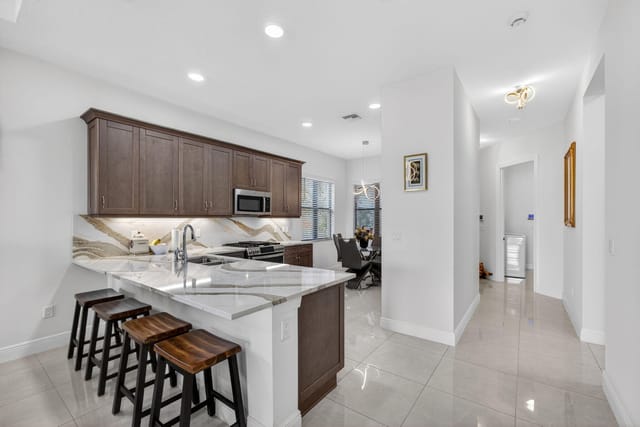 4805 Saint Armands Way, Westlake, FL 33470