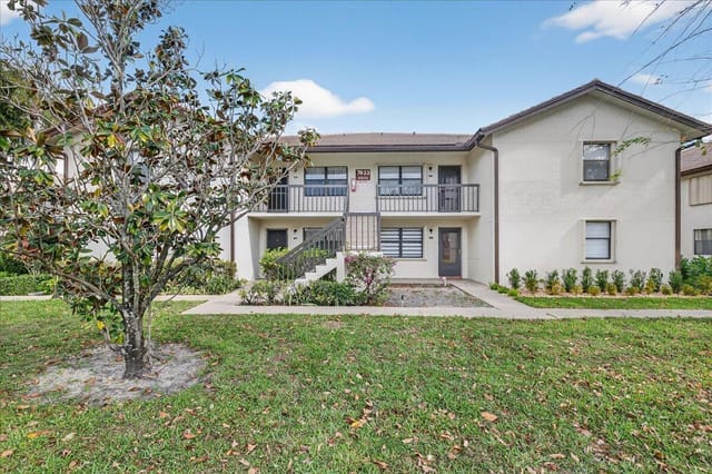 7633 Tahiti Lane 101, Lake Worth, FL 33467