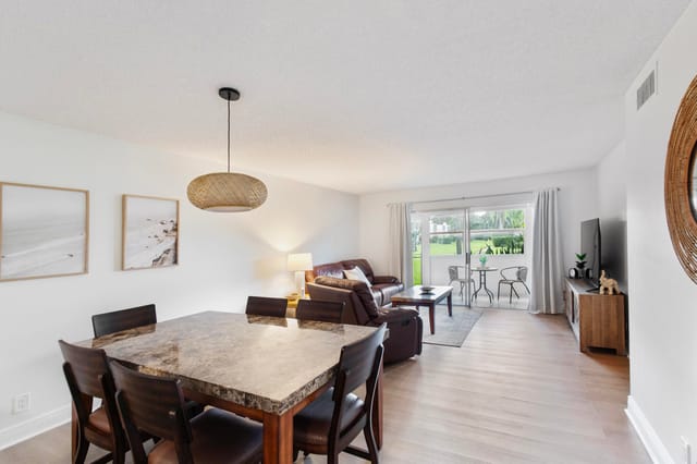 20 Abbey Lane 102, Delray Beach, FL 33446