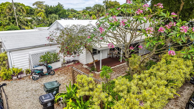 1005 NE 17th Street, Fort Lauderdale, FL 33305