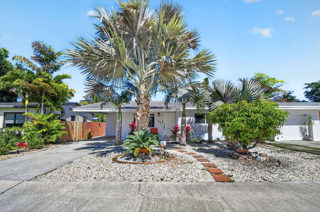 1720 N L Street, Lake Worth Beach, FL 33460