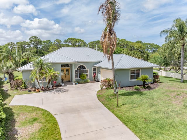 6489 53rd Circle, Vero Beach, FL 32967
