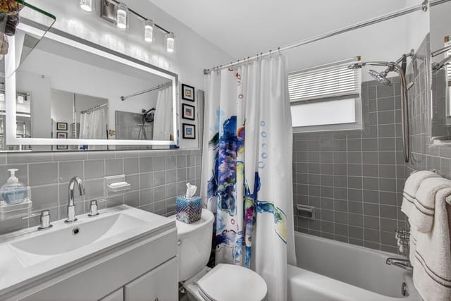 4001 S Ocean Boulevard 218, South Palm Beach, FL 33480