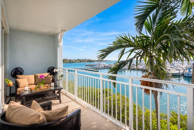 875 NW Flagler Ave Selects-2