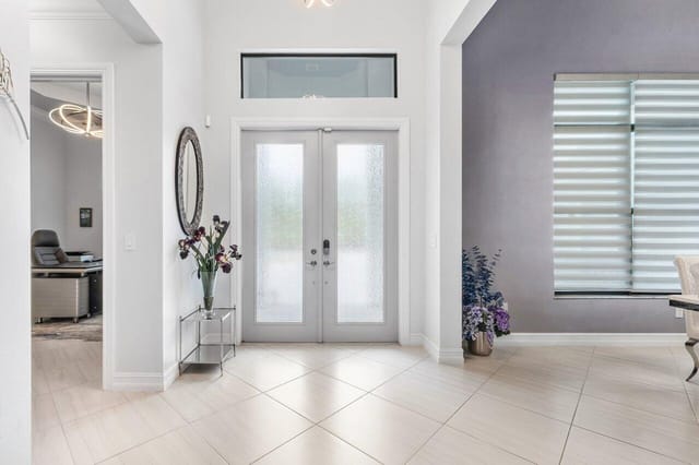 005-2893SouthwestGoldenglowDrive-PalmCit