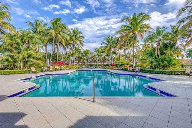4903 Midtown Lane 3203, Palm Beach Gardens, FL 33418
